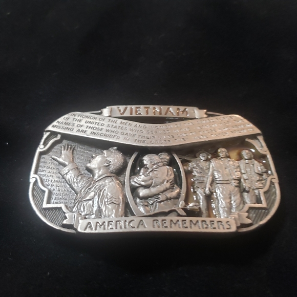 Vintage 1992 C+J Vietnam America Remembers Pewter Belt Buckle CJ1565 - Picture 5 of 15
